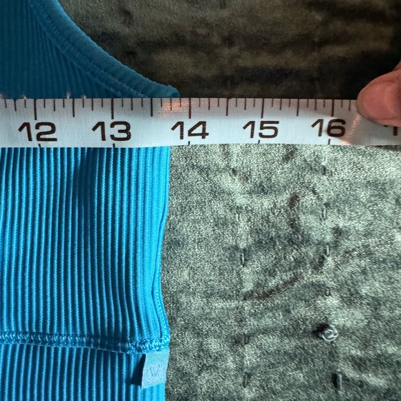Lululemon Power Pivot Ribbed Tank - Picture 5 of 6